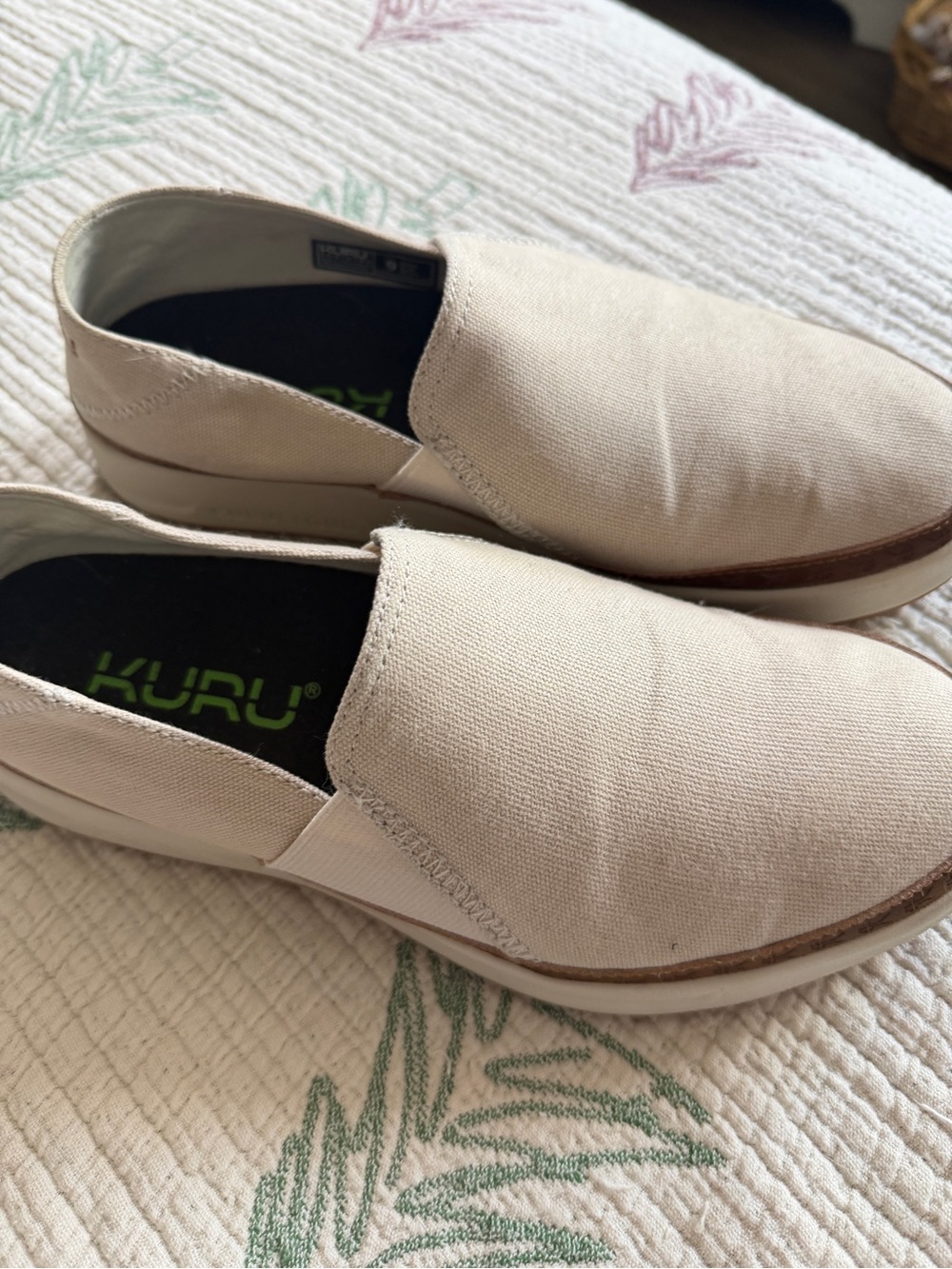 Kuru Roam Atla Classic Womens Size 9 Beige Brown Casual Walking Slip-On Shoes